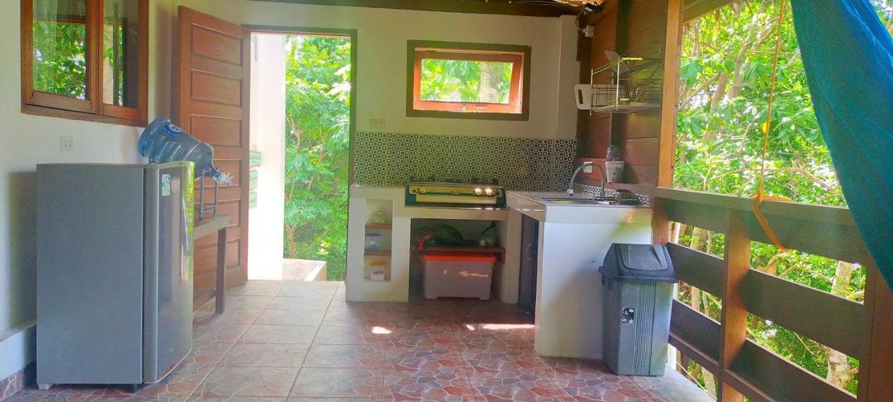 Treetop Guesthouse And Bungalows Sabang  Eksteriør billede