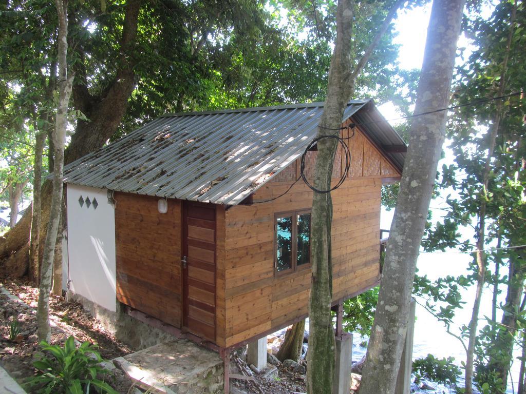 Treetop Guesthouse And Bungalows Sabang  Eksteriør billede